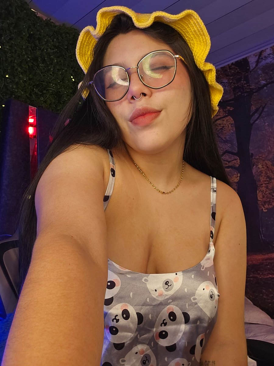ChelseaCoopsf24's tweet photo. To sleep together 💋

https://t.co/LUyq9IZNt5 

#sexonline #matureporn #striptease #chatroulette #chicawebcam #amateur #sexy #cam4live #CAM4 #camgirlsoftwitter

@Cam
@Cam4_la
@Cam4_ES
@Cam4_FR
@Cam4_IT
@Cam4_DE https://t.co/LXeFEA2Xwm