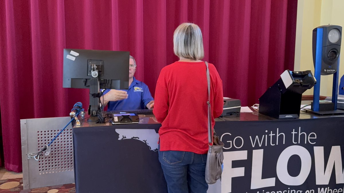 CityofHomestead's tweet image. 🚗💳 Thank you, Florida Licensing on Wheels (FLOW), for visiting Homestead and providing essential motorist services! Your support made it easier for residents to stay on the road safely. We appreciate you being part of Team Homestead! 🌟 #WeAreHomestead #FLOWMobile