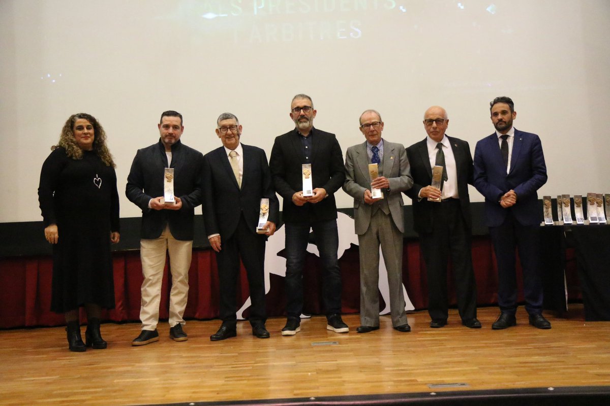 🤼💯 Acompanyem a la <a href="/FedCatLluita/">Federació Catalana de Lluita</a> en la gala del seu centenari. Celebrem junts un segle de dedicació, esforç i èxits. Enhorabona per la gran tasca que continueu fent i per seguir fent créixer la lluita catalana.