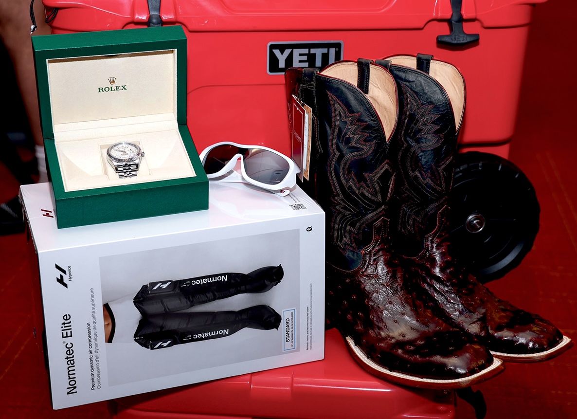 Coronet Magazine tweet media