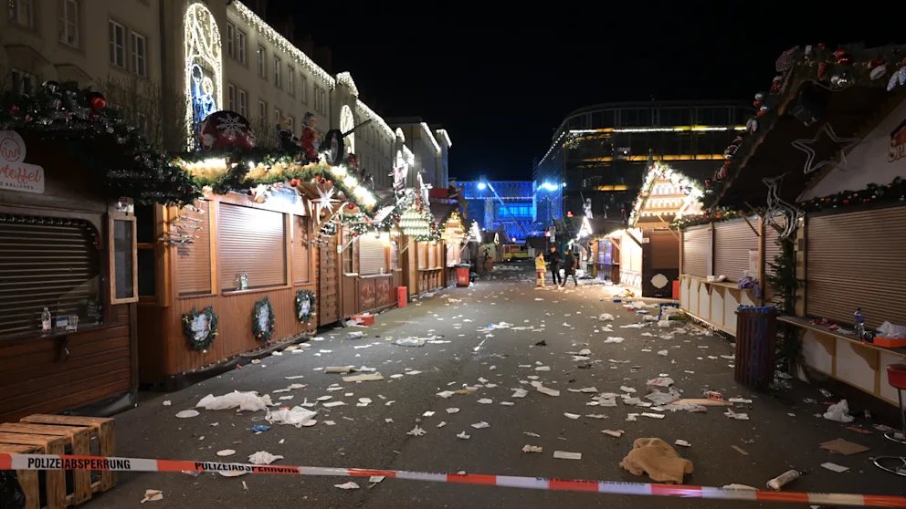 manaf12hassan's tweet photo. 19.12.2016: Berlin
20.12.2024: Magdeburg

8 Jahre liegen zwischen diesen Anschlägen.

Nichts hat man gelernt.
Nichts hat man verändert.

Es kam nur ein „weiter so“ und ein „viel mehr davon“. https://t.co/XllLEqmCCh