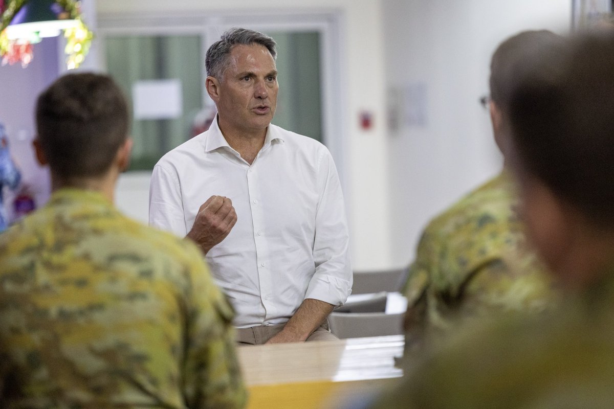 RichardMarlesMP's tweet image. Thank you to our ADF personnel who are away from their families this holiday period, helping keep Australians safe. 

@SenatorWong and I had the opportunity to catch up with those deployed to Headquarters Middle East to give them our thanks and wish them a very Merry Christmas.