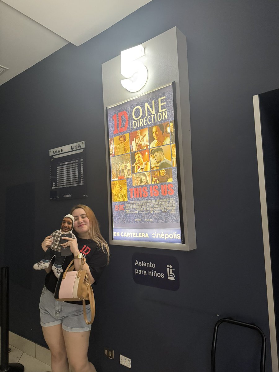 Es hoy, y me traje a mi Liam mocho♥️