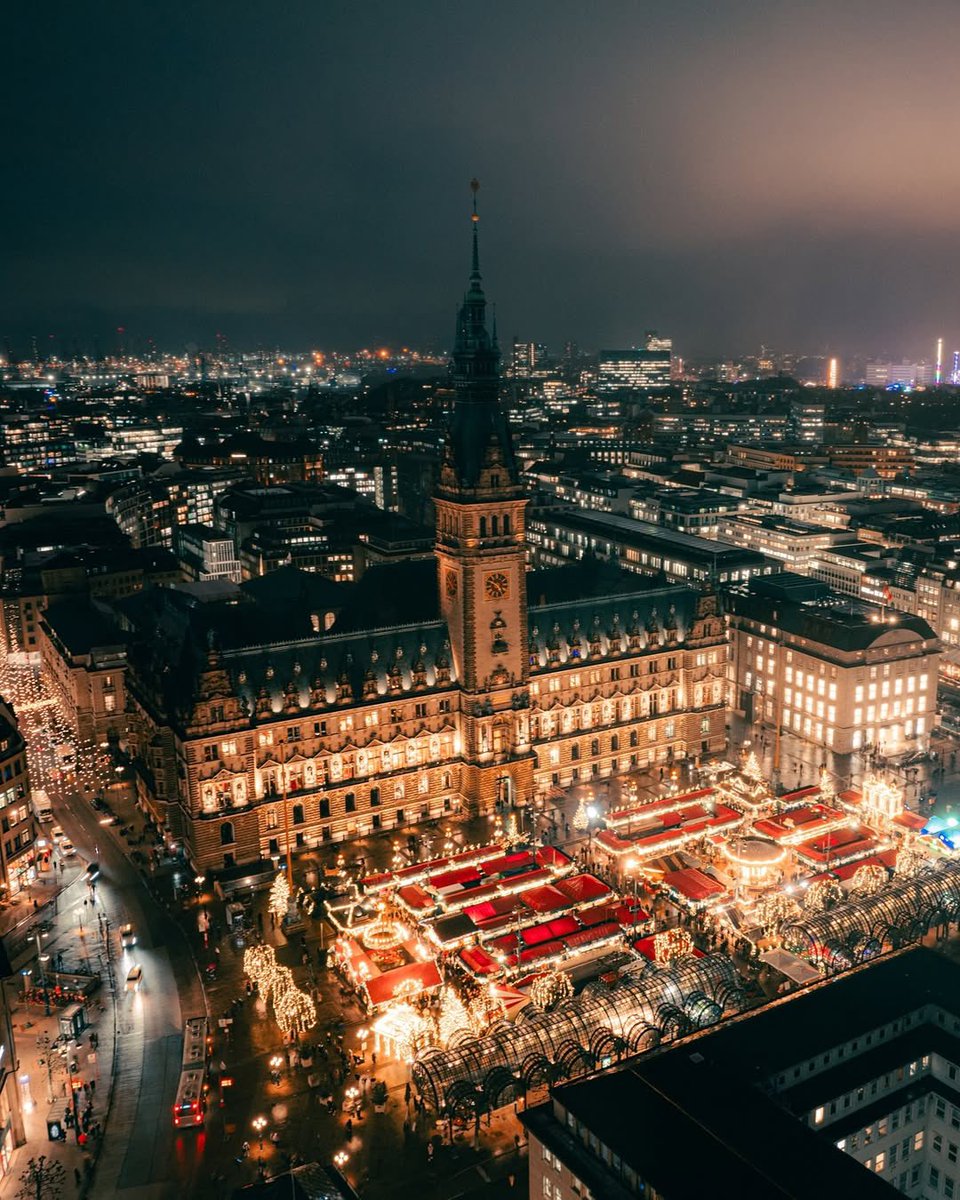 archi_tradition's tweet photo. Christmas Markets are the embodiment of holiday spirit and tradition. 

Prayers up for Magdeburg 🙏 https://t.co/X08Zafgu2L
