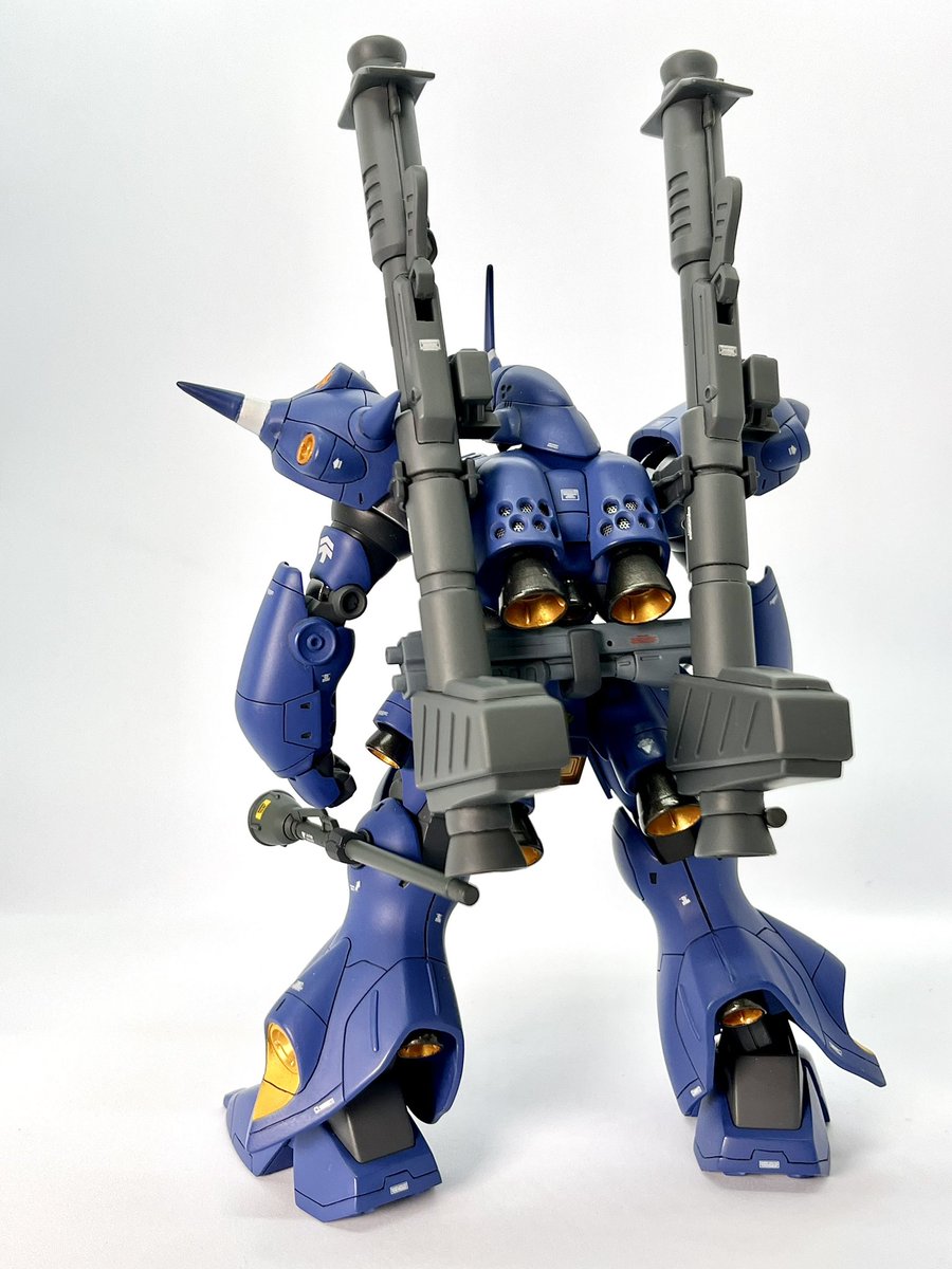 DGanpla's tweet photo. MS-18E ケンプファー （ミハイル カミンスキー中尉機）
やっぱりカッコいい。👌
9月から開始。こだわり過ぎで3ヶ月かかり、ちょうど #ポケ戦 の季節に完成。カラーの塗り分けと武器の合わせ目消しが大変でした。😥 改造の詳細は後ほど。
#MS18E #ケンプファー  #ガンプラ #HGUC #ギブバース #三角屋 https://t.co/ziqDQSHm4u