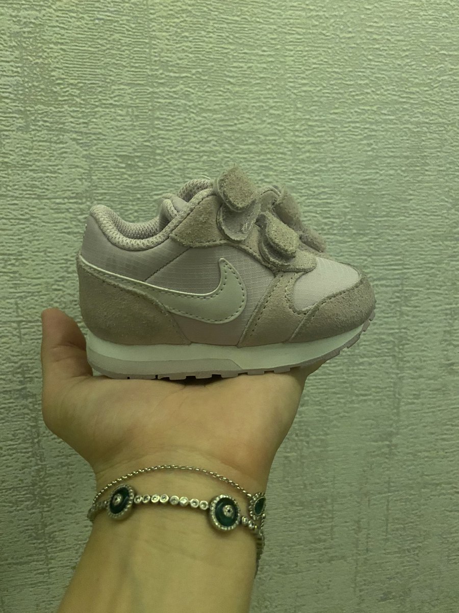 busranurbal96's tweet photo. Minik @Nike 😀 
Gördüğüm en güzel minik ayakkabısın 😍 https://t.co/7a52BqmLkd