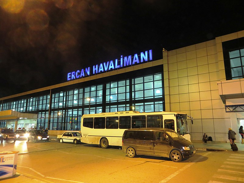 MASAOMORITR's tweet photo. #Eilmeldung Türkische Quellen melden EW auf den zivilen Flughafen #Ercan, bevor französische und möglicherweise auch #IDF Flugzeuge einen #Scheinangriff auf #Lefke flogen. #Türkei hat #Alarmrotten in der Luft und #Langstrecken Luftabwehr aktiviert. @TCGFenerant https://t.co/TEPCSYP0m9