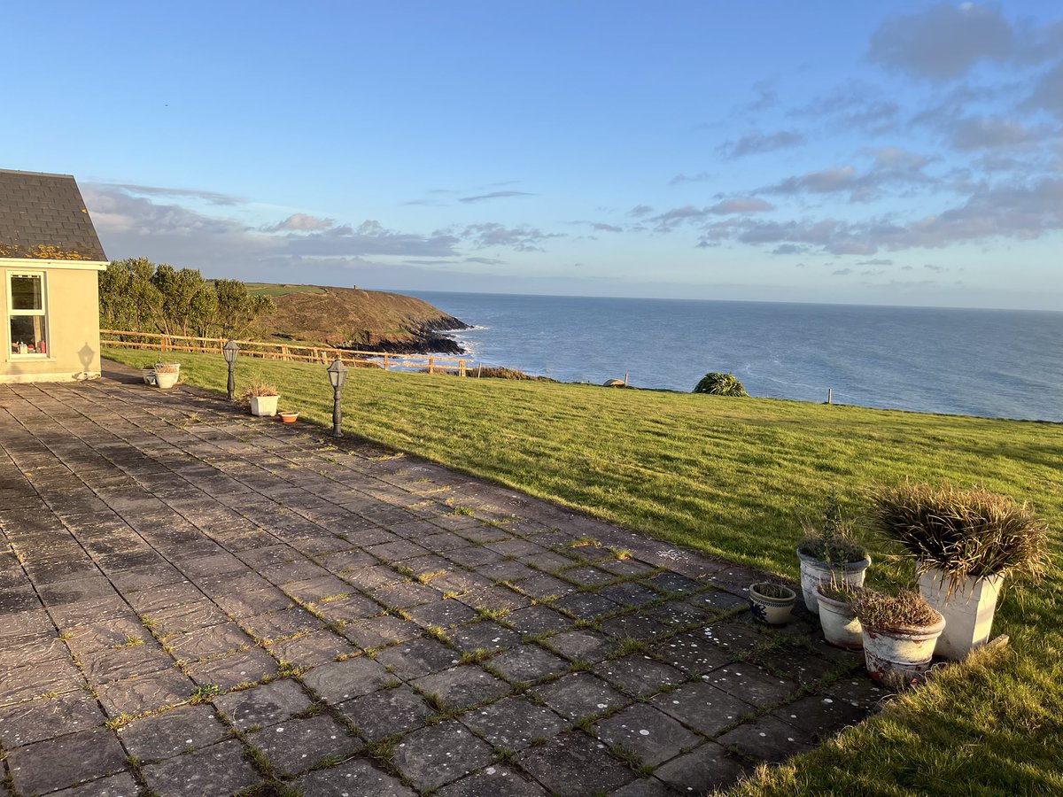 wilsosg's tweet photo. We’re celebrating one year of Glenawilling ownership today ! First Irish Christmas tree is up and the weather is as gorgeous as it was on the first day we saw the house eighteen months ago ! Great Clancy’s seafood dishes &amp; a Murphys Irish Red pint is a perfect way to end the day! https://t.co/KGgCzemirW