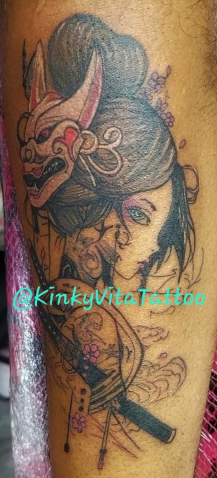 KinkyVitaTattoo's tweet photo. Si saben que @sugarcougarcdmx ademas de hermosa,sabe realizar varios trabajos??BUENO pues aqui les dejo algo de su trabajo en #tatuaje en el estudio. Si les agrada su trabajo favor de darle ❤️🖤🤍💜 y rt para llegar a mas gente Gracias @angieyeddixochi @sexycherrysw #inklovers https://t.co/LTSj7YsmUg