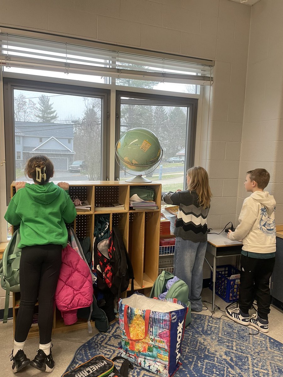 When the first snow of the season happens on the last day of school before winter break…. 🫠