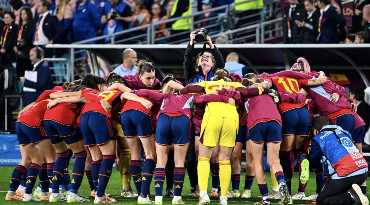 ConDetrimental's tweet photo. Netflix Secures Rights to Broadcast Women’s World Cup in 2027 and 2031

MORE: https://t.co/1L8zeIo0d2 https://t.co/A4PAS3uH1Z