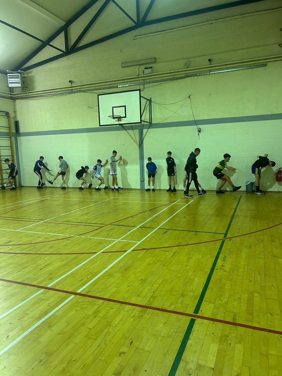 @midkerrygaa3 tweet media