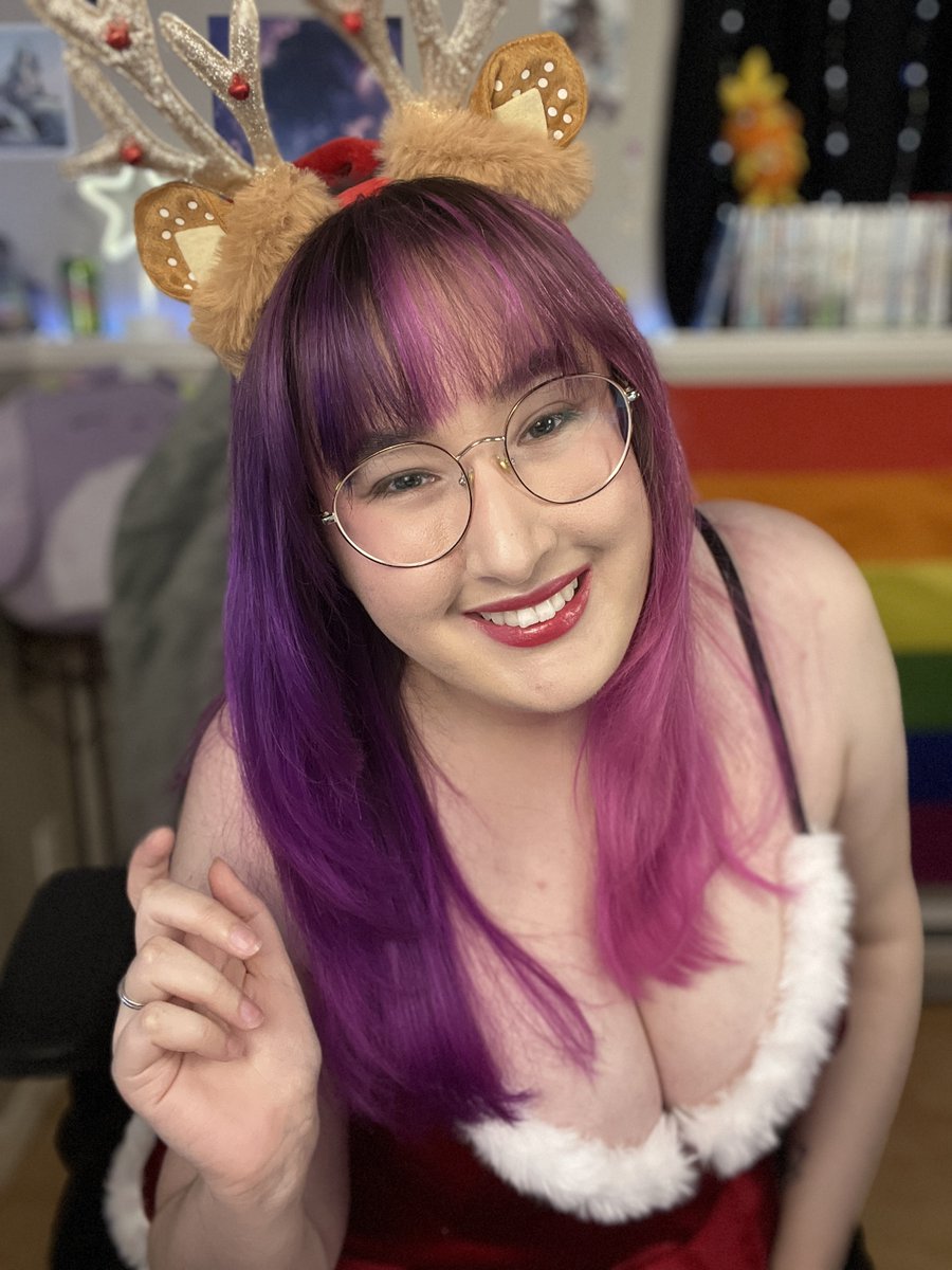 🔴LIVE! Playing #GarticPhone &amp; #Jackbox

It's COMMUNITY NIGHT! Come play with me~

twitch.tv/itssarahlou

#smallstreamer #twitchstreamer #twitchaffilliate #streamergirl #gamergirl