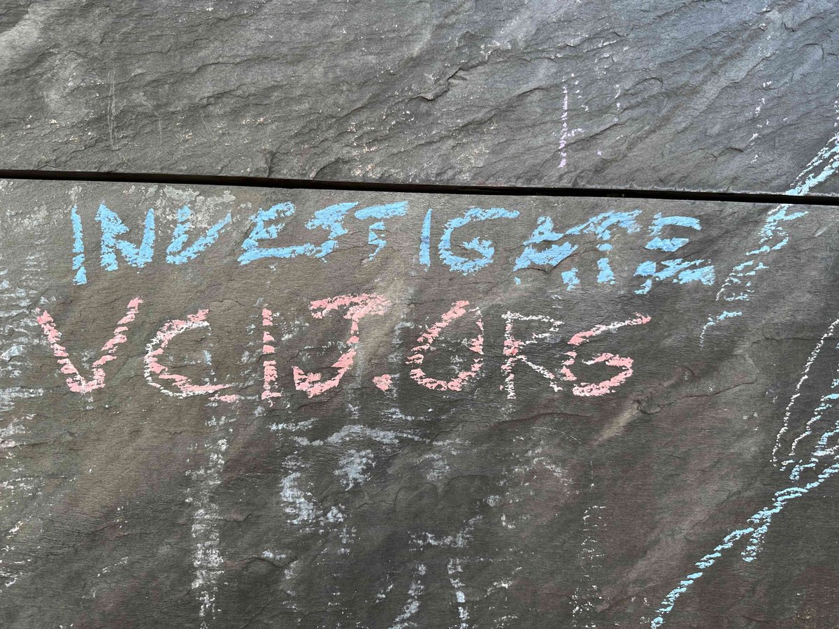 Louis Hansen tweet media