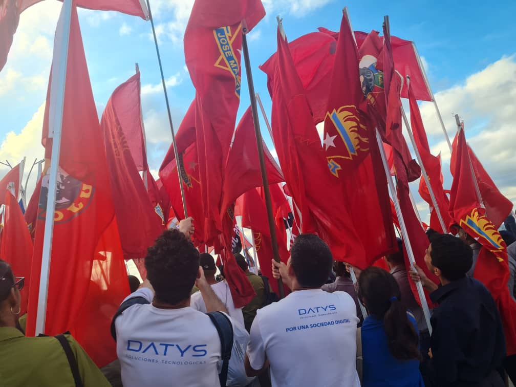 📢 **DATYS se unió a la Marcha contra el bloqueo en el Malecón Habanero** 🇨🇺✊🏽 Hoy, junto al pueblo cubano, expresamos nuestro rechazo al bloqueo de EE.UU. y defendemos la soberanía de nuestra nación. ¡Unidos por la causa! #Cuba #MarchaContraElBloqueo #DATYS
