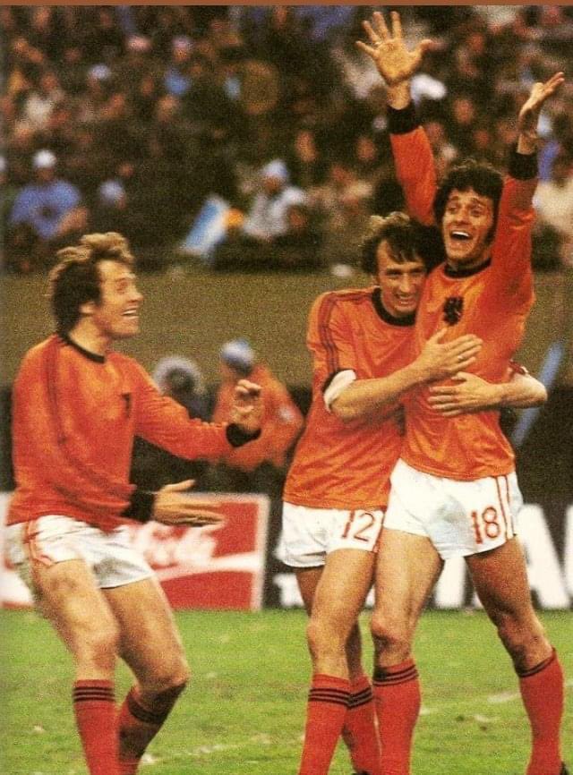 FNanni67's tweet image. Old pictures of my father playing for Roda  JC and  The Netherlands