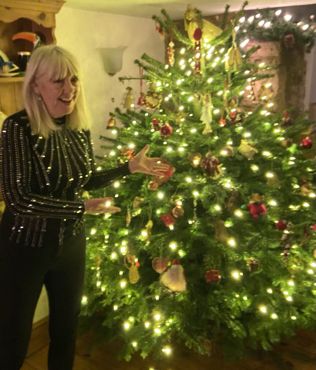 Liz Kershaw tweet media