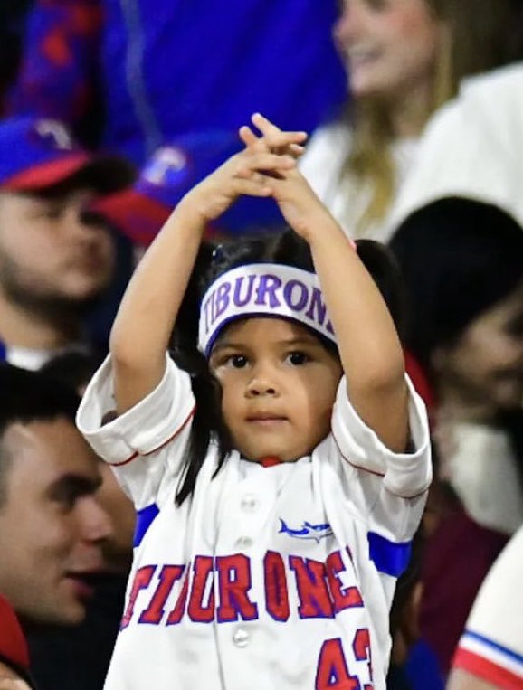 elmayora02's tweet image. Vamos muchachos!!🦈🦈🦈 Con Ganar los dos al Caracas me conformo 😁😁 #SiPodemos !! 🙏🏾 @JoseGasspar @GianfrancoDiBar @fernandoioduber @TiburonesReport @TiburonExperto @OzzieGuillen