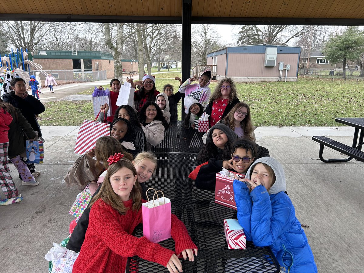 We braved the rain and cold for a Secret Santa gift exchange that students organized! <a href="/BrooksideBcats1/">Brookside Bobcats</a> #itsworthit