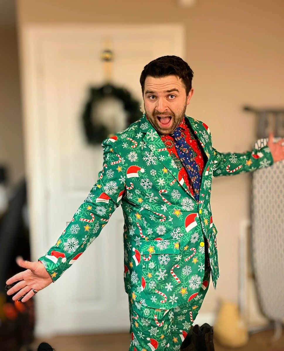 Felt festive. Might delete later. Idk. As the kids say!