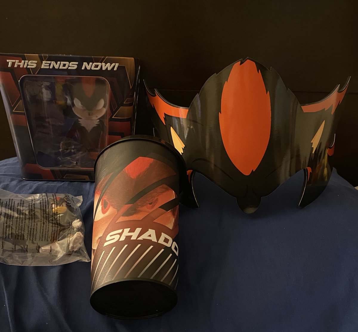 AmyRoseVRYT's tweet photo. Omg guys!!! The Sonic 3 movie was so great!!! I absolutely LOVED every bit of it!!!! I’m super excited for Sonic 4 in 2027!!!! Here’s all the merch I got at the theater! #Sonic3 #SonicTheHedgehog3 #SonicMovie3 #Sonic3Movie #Sonic #SonicTheHedgehog #ShadowTheHedgehog https://t.co/01ni7Lr4u5