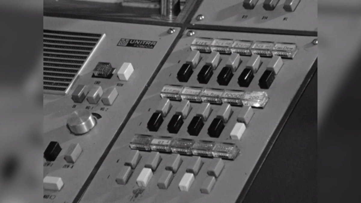 BalcerekJozef's tweet image. Centralka na komendzie Milicji. #Unitra