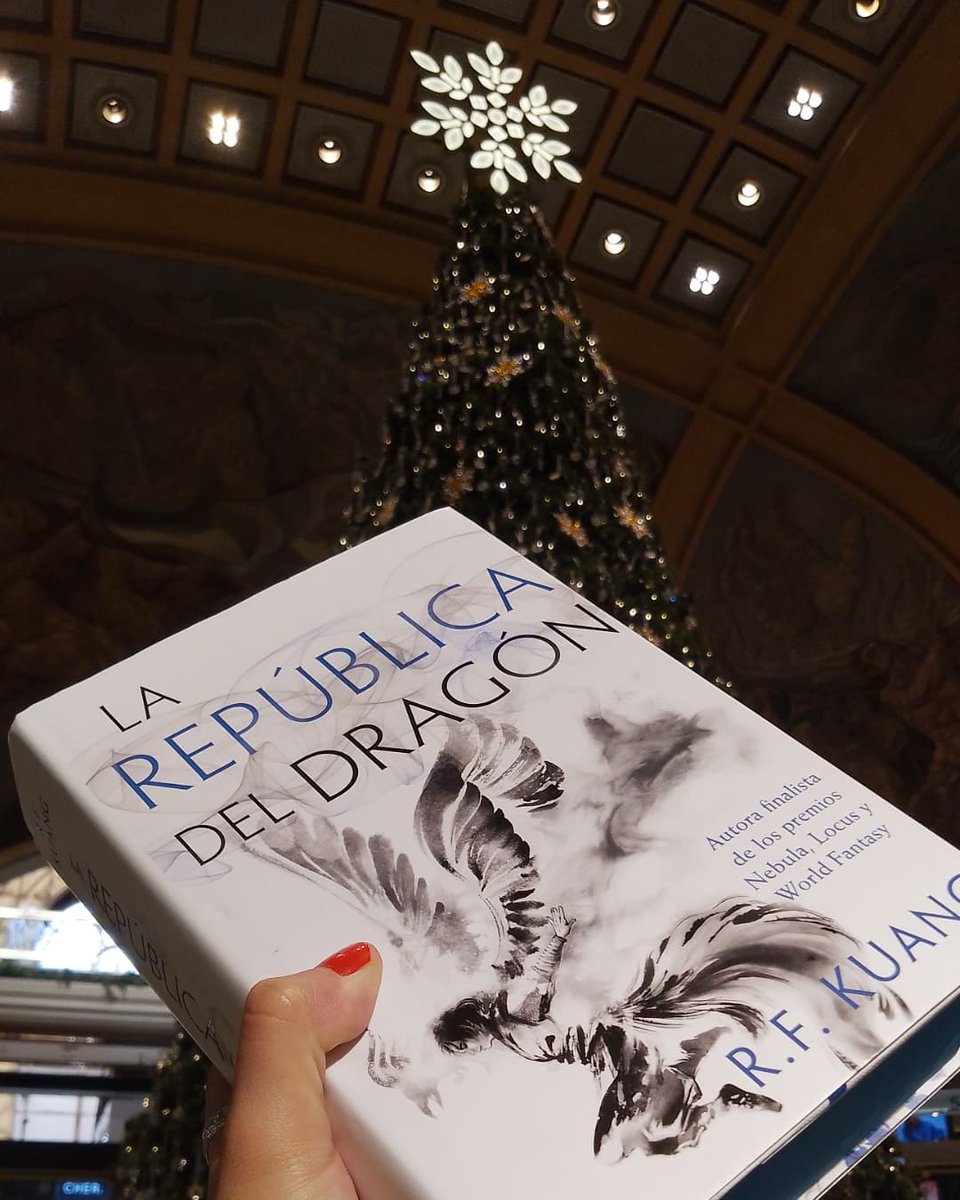 ¿Han leído algún libro de la autora R. F. Kuang? ¿Les llama la atención?

Los leo⬇️
instagram.com/p/DD0QvqnPadK/