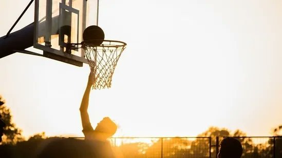 konchangle's tweet photo. Chase your hoop dreams! #WorldBasketballDay #BasketballGoals
#Christmas #SmackDown #HappyHolidays #PresidentMusk #LeafsForever #Indiana
#Monkeys #MattMurray #Superman #Rempe
#GoHabsGo #Laine #GovernorGeneral #Allemagne
#Sonic3 #flames1stgoal #ROHFinalBattle https://t.co/GxRuGAE8lc