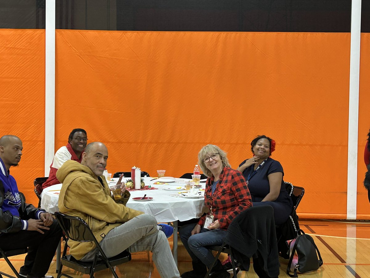 MadisonMiddleSchool tweet media