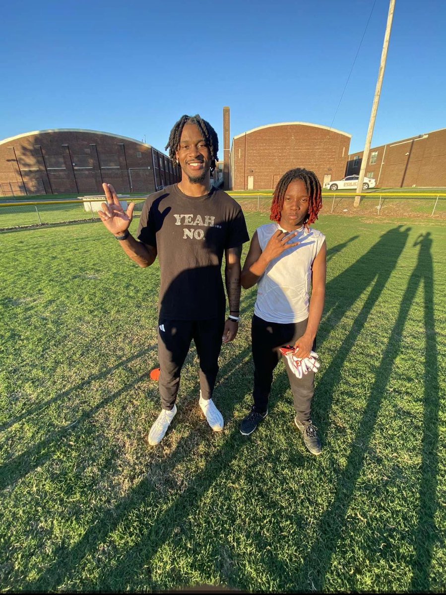 Thank you to <a href="/cheirs_destin/">Destin Cheirs (DC)</a> for letting me work with him one of the top db’s I have met. Thank you for this opportunity