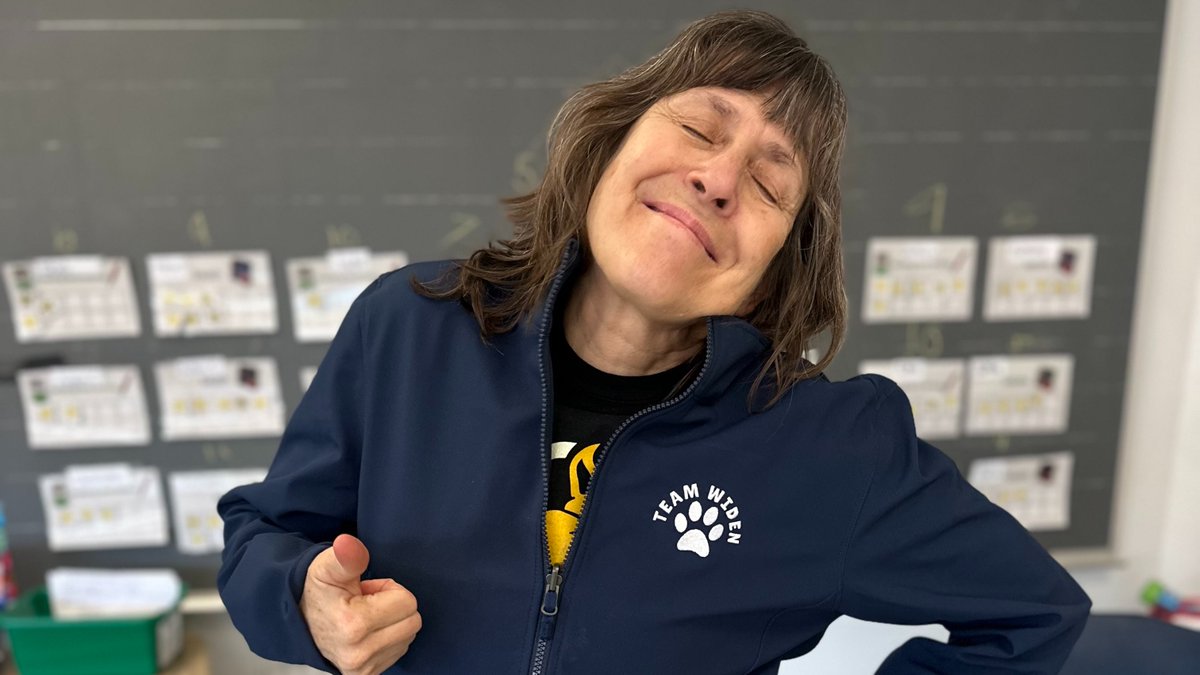 WidenElementary's tweet image. Let’s not forget our incredible Widen staff! 🎁 Today, they unwrapped their holiday surprise—embroidered Team Widen jackets! 🧥💙 Thank you for all you do to make Widen amazing.  #TeamWiden #WildcatPride #HolidayCheers