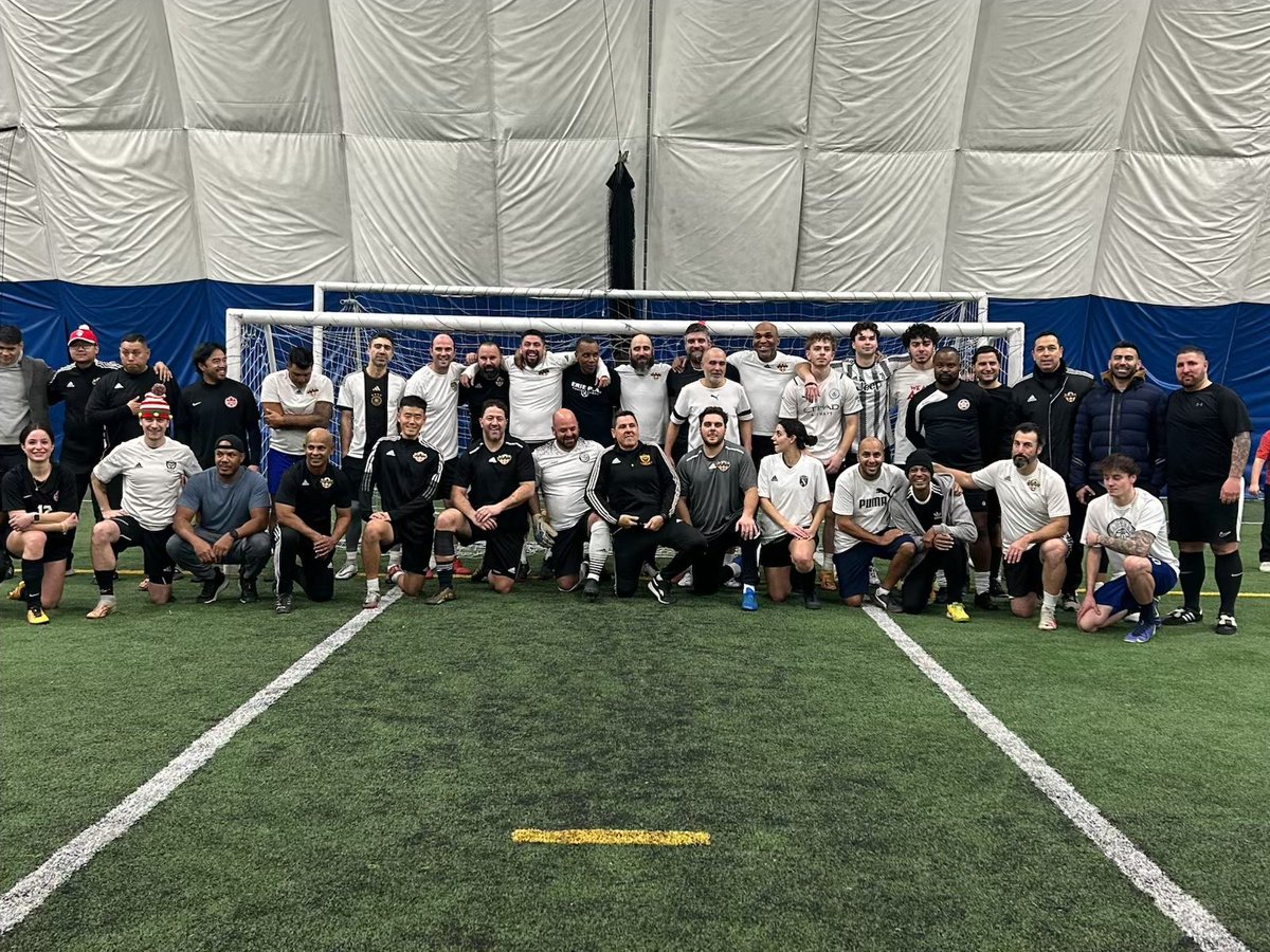Markham_SC's tweet photo. Thanks to everyone's support of Markham Soccer Club's fundraising initiatives, including our 7th Annual Charity Game, we were able to collect and deliver over 500 pounds of food to the Markham Food Bank.
We appreciate you all so much.
Thank you!
#TheMarkhamWay https://t.co/k0M7FXyazR