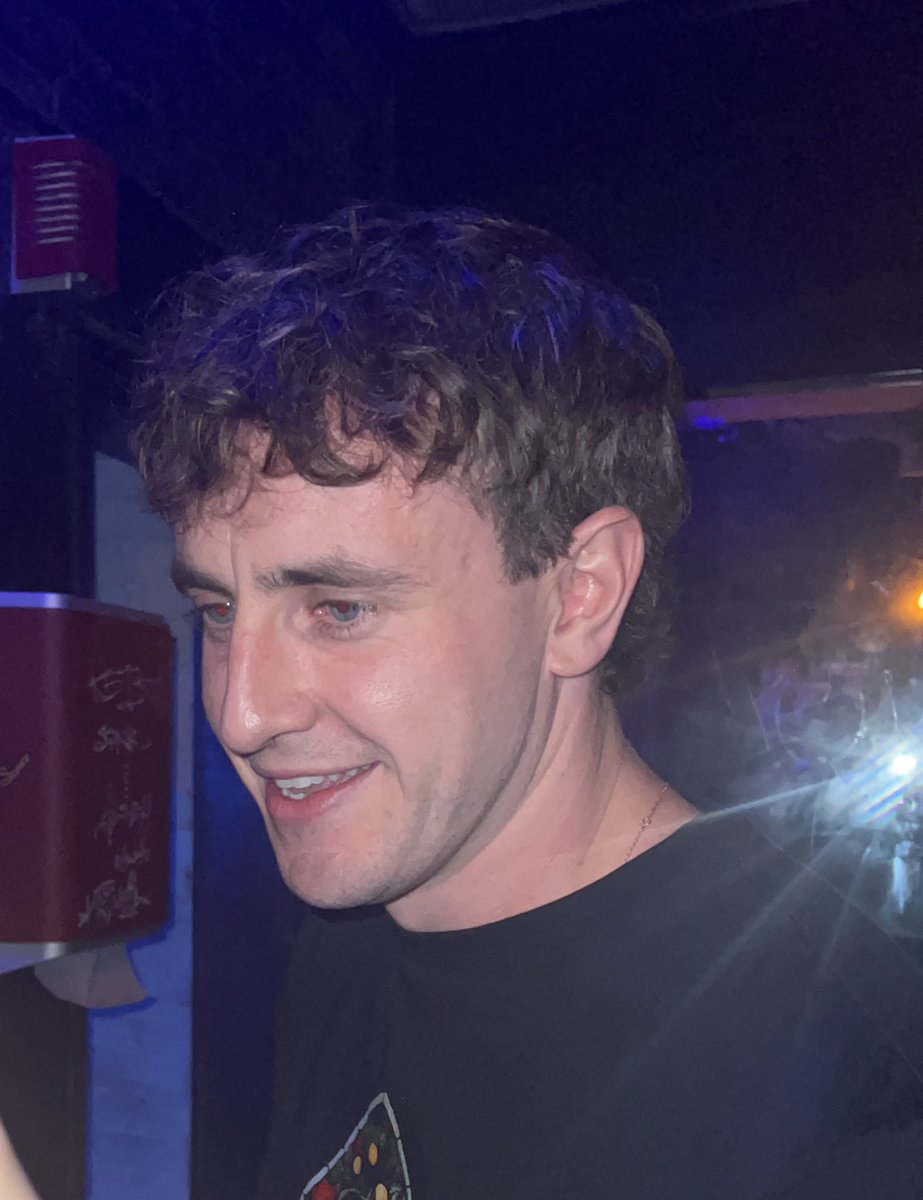 paulmescalfiles's tweet photo. i WANT marry this man. https://t.co/U0hhB9O8gp