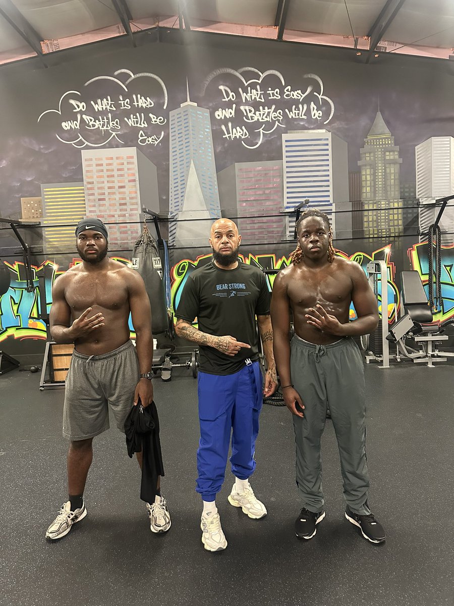 1st Gen American From 🇨🇲 Cameroon
Got EVERYTHING out the mud.
Hard Work &amp; Obsession.
4Granny. <a href="/forchu_preston/">Preston Forchu</a> 💪🏾