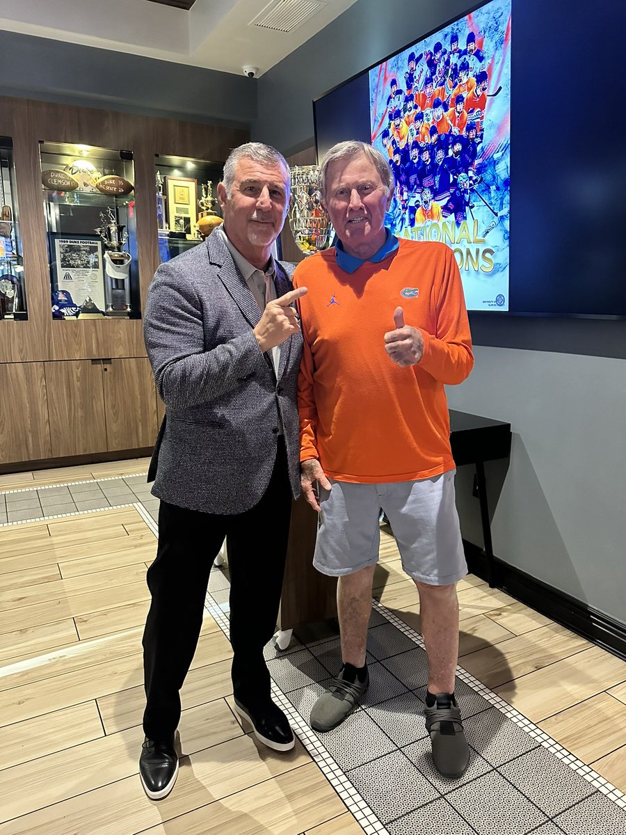 lisarosepoe's tweet photo. Saw @SteveSpurrierUF in Gainesville back in March, and he was adamant that @GatorsFB would win “7-8 games” this season, even when everyone disagreed with him. Well well well … #Gators 🐊 https://t.co/eih2VjAYnH