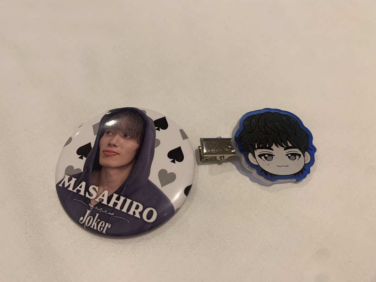 超特急 JOKER ヘアクリップ 缶バッチ 交換

【譲】 ヘアクリップ　カイ
　　缶バッチ  マサヒロ

【求】 ヘアクリップ　タカシ
　　缶バッチ タクヤ

本日城ホで交換可能な方優先
お心当たりのある方はお気軽にお声掛けください🙇
