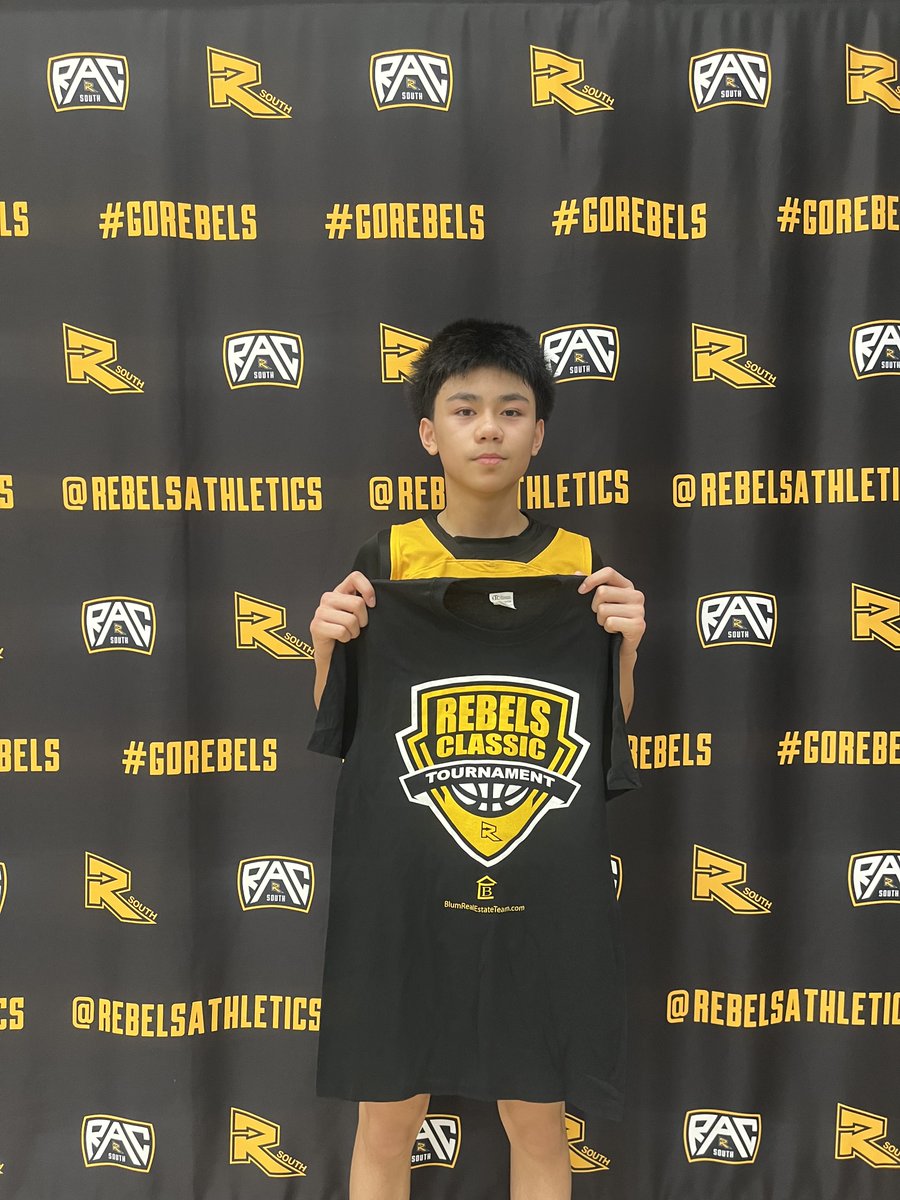 RebelsAthletics's tweet photo. Junior Boys - Game 31

@RebelsAthletics 63
@argyleschool 53

⭐️POG⭐️
Burnaby South - Miguel Samson

📺https://t.co/znBwLd2wdb

#RT2024 | #RebelsClassic🖤💛🏀 https://t.co/v6VyG5Rjbs