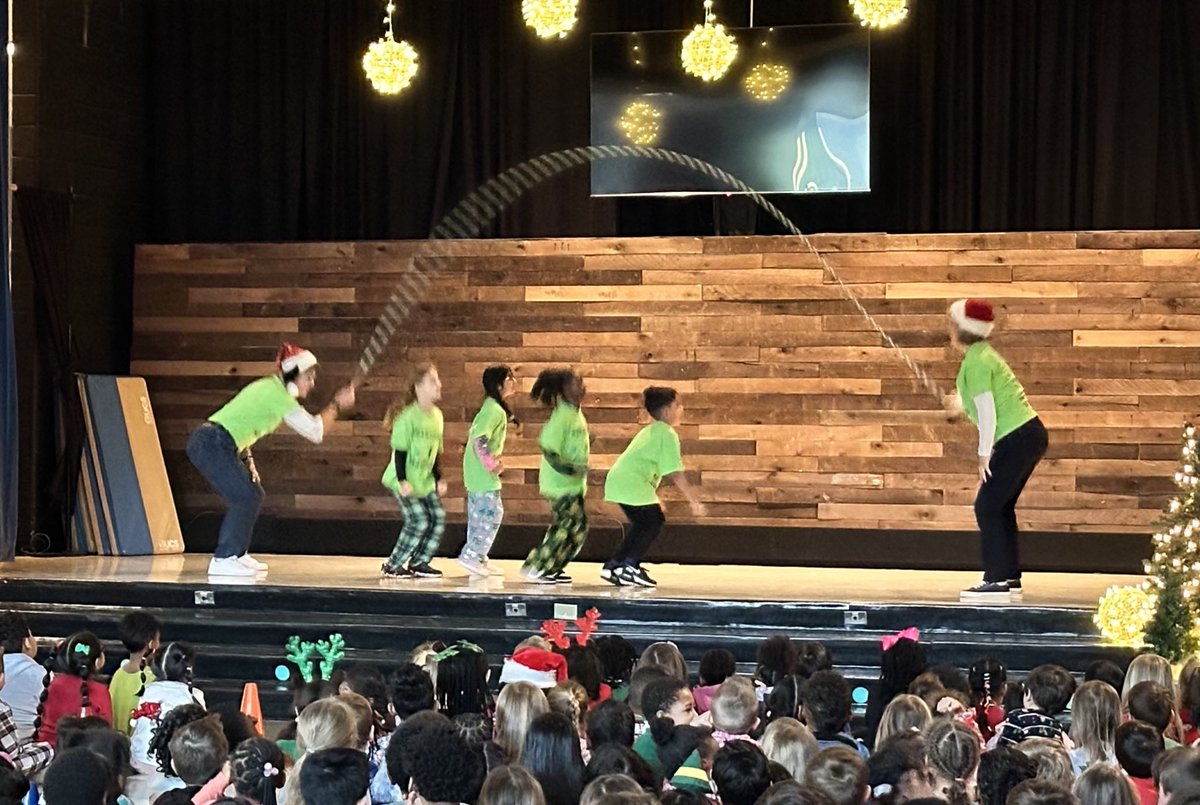 Go Grasshoppers! These 2nd grade kids got 4 kids in the long rope at the school wide Sing-Along! <a href="/KennesawMC/">Beth Finnegan</a> <a href="/KennesawElem/">Kennesaw Elementary</a> <a href="/PrincipalKenne1/">JamesBrettWard</a> <a href="/kath_bender/">Kathleen Bender</a> <a href="/cobbhpe/">cobbhpe</a> <a href="/CobbSchools/">Cobb County Schools</a> <a href="/MarlonLongacre/">MarlonLongacre</a>