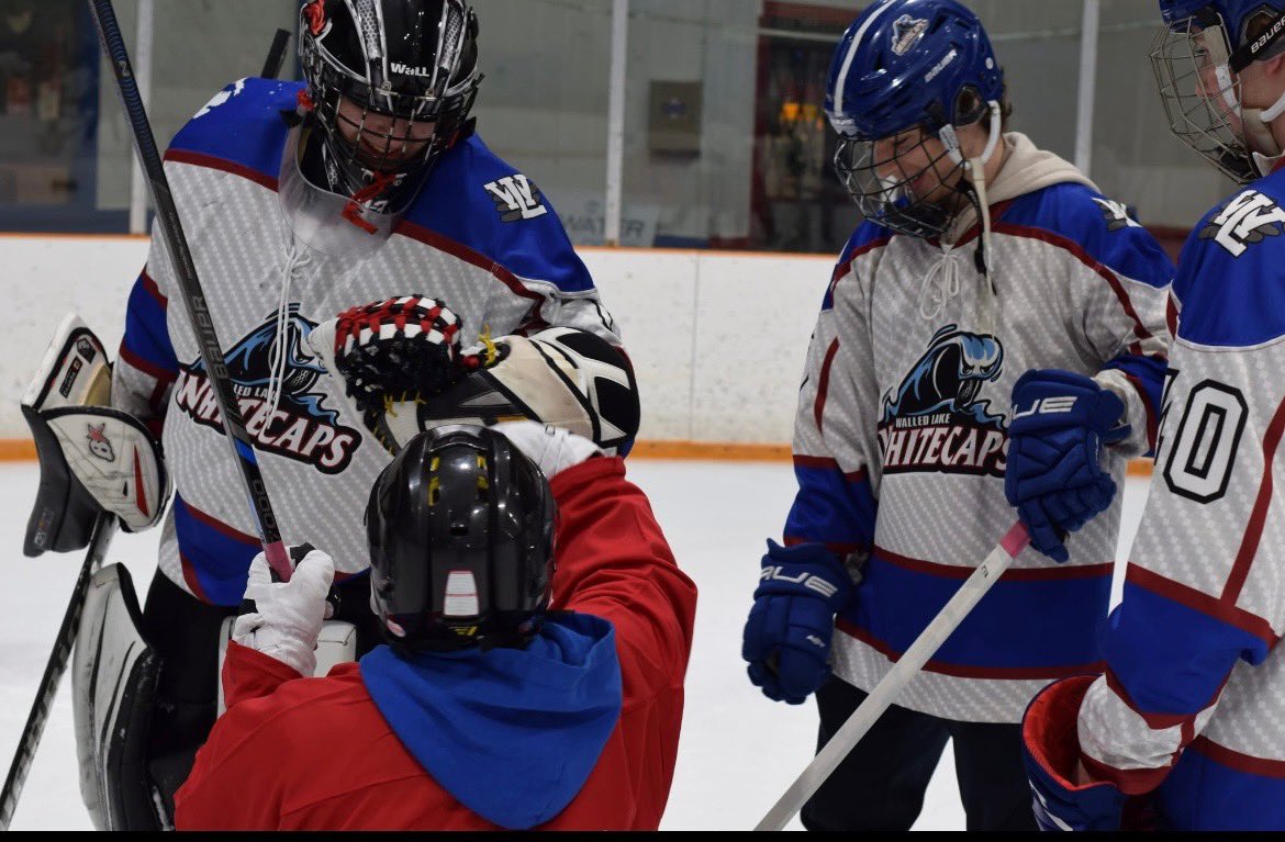 Walled Lake Whitecaps tweet media