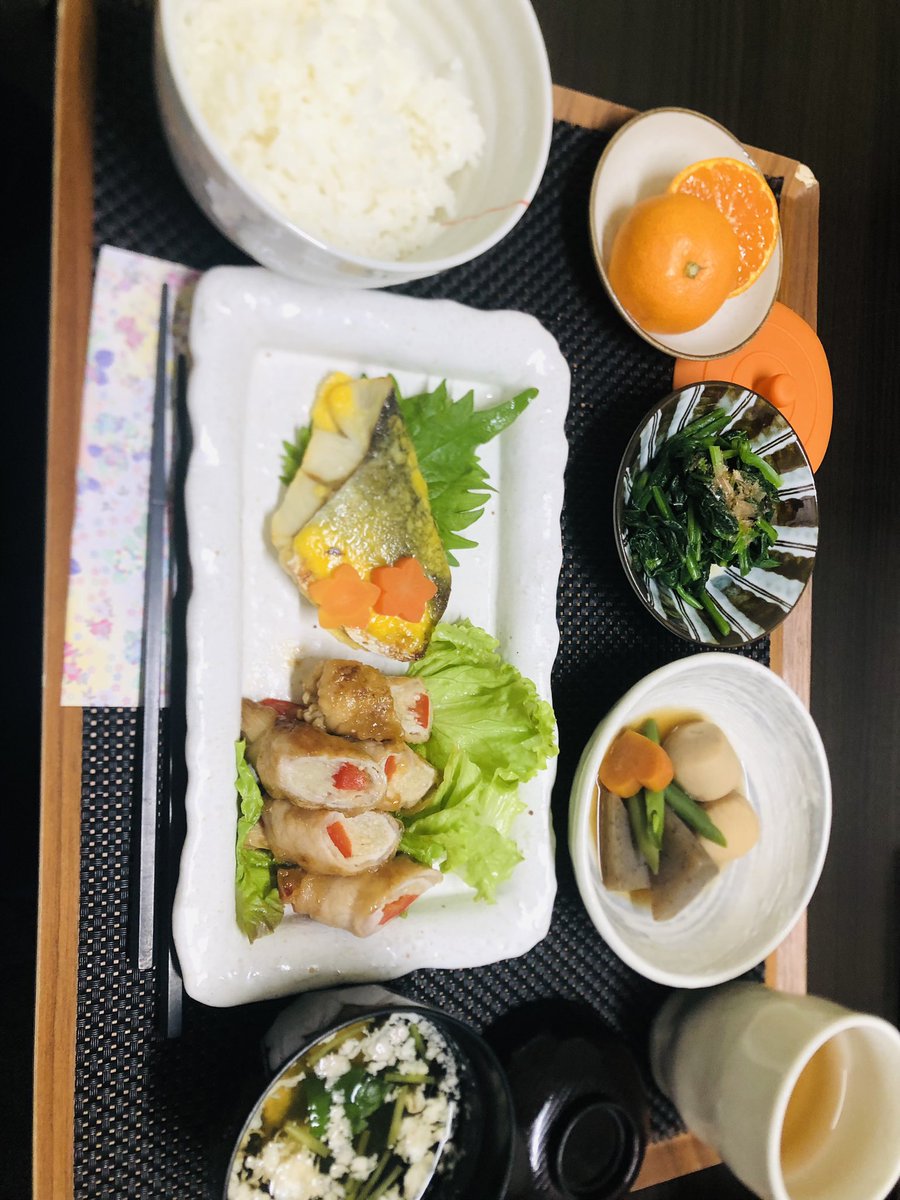 昨日の夜勤中の夕ご飯ー
美味しかったー

夜勤でこんなご飯食べれるなんて
幸せーーー♪