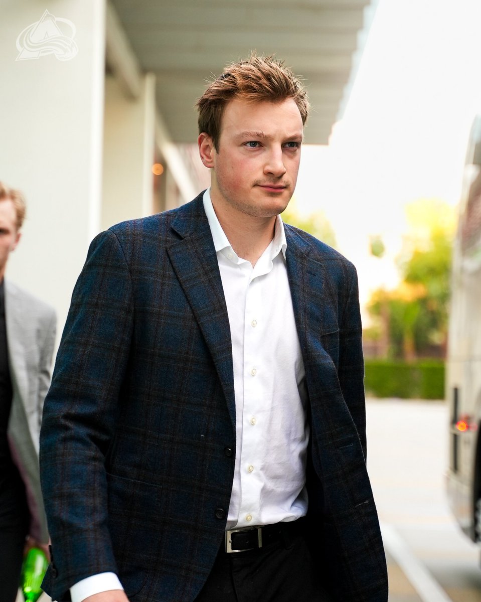 Avalanche's tweet photo. Arrivals in Anaheim 📸

#GoAvsGo https://t.co/F4rzUUP657