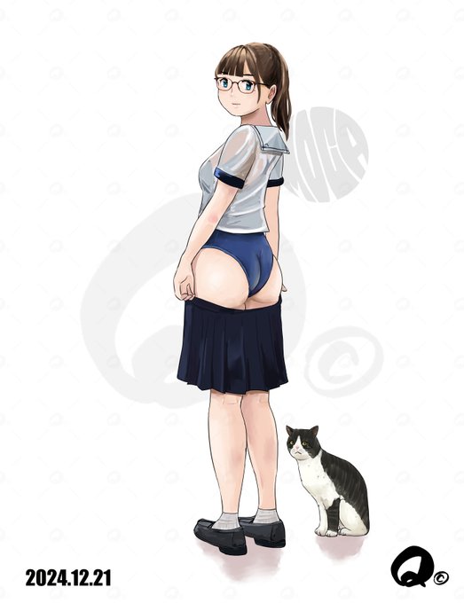 制服の下は水着な娘😋 