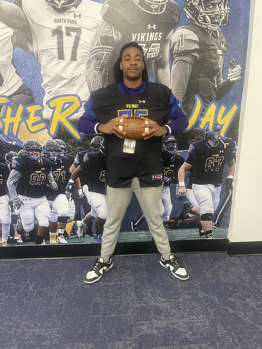 Thank you, North Park University for having me visit the campus today. It was a great experience and a pleasure to meet the coaching staff .
<a href="/NPUFootball/">North Park Football</a> 
<a href="/CoachMartin_10/">Clay Martin</a> <a href="/TFNFootball/">TF North Football</a>