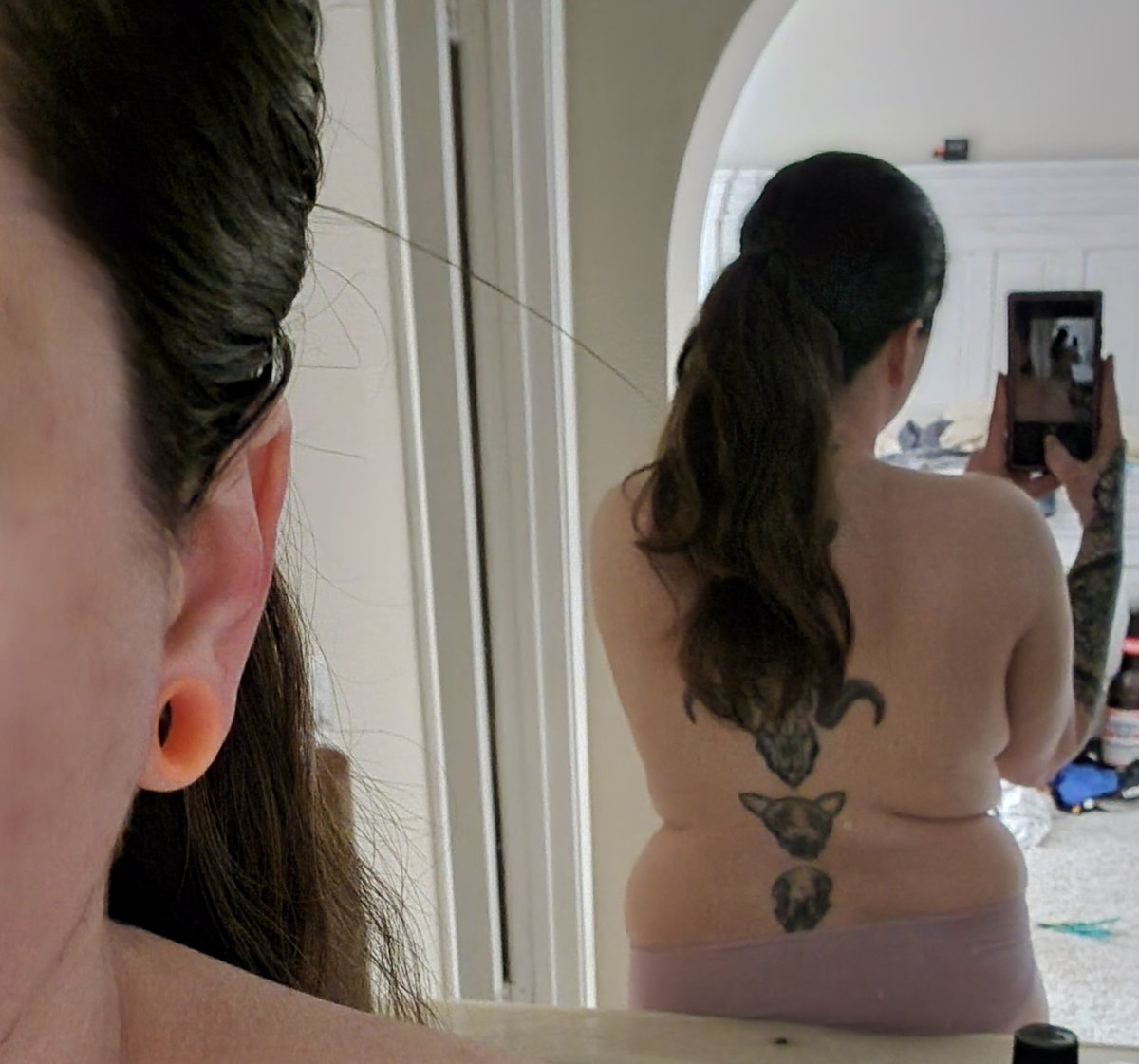 MistressBebe's tweet photo. Whose wanting to help me collect tattoos? #findom #finsub #worship #selling https://t.co/DGxpRRAzqZ