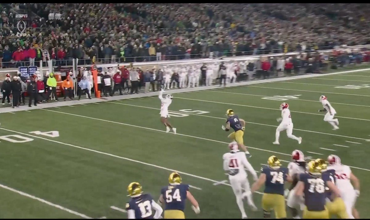 CFBONFOX's tweet photo. INDIANA PICKS OFF RILEY LEONARD ON NOTRE DAME'S FIRST DRIVE! 😳 https://t.co/ILFkKnvyQd