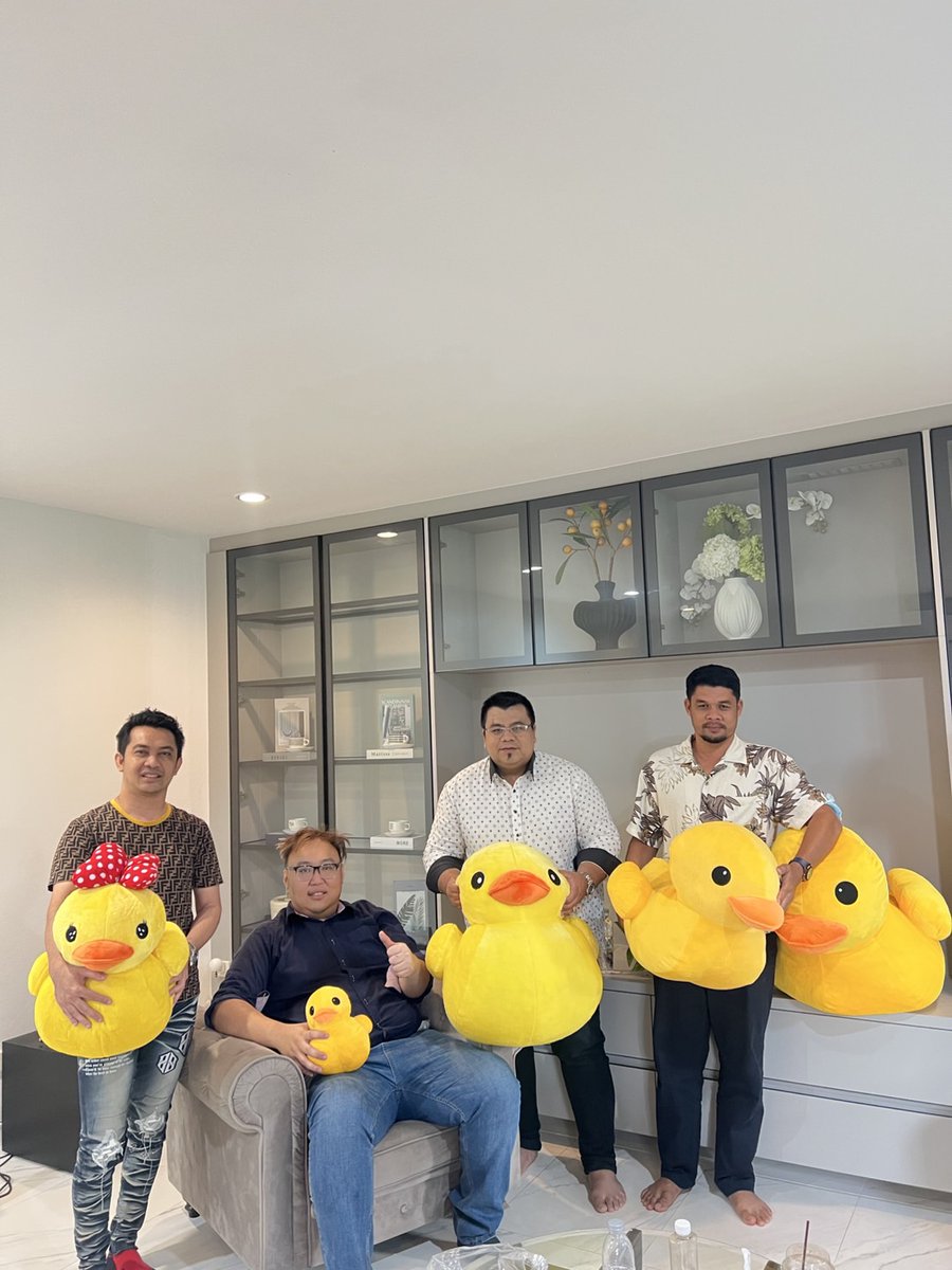 gagatom01's tweet photo. The TOM Thailand community is officially launched! 🔥 Sawadee Krap ❤️
ยินดีต้อนรับสู่จุดเริ่มต้นของสิ่งที่ยิ่งใหญ่! 🔥 https://t.co/vhIlmOr4FM