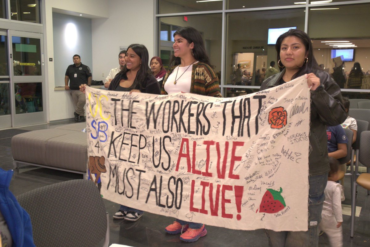 We count on you to fight the corporations that are making millions this holiday season while paying their workers next to nothing - 

Make a donation today and help working families keep organizing for a livable wage and a more just and sustainable region! causenow.org/donate