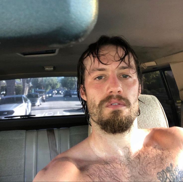 hardydonoghue's tweet photo. what is this genre of men called? https://t.co/cU5m0YyQfq