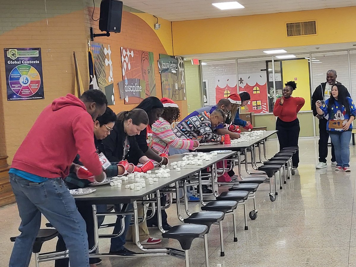 ShotwellNews's tweet photo. Oh what fun was had by all @ShotwellMS_AISD yesterday at the staff holiday luncheon and celebration. The host,  @DrKimJohnson07 even joined in on the fun! https://t.co/tKOgemvFPP
