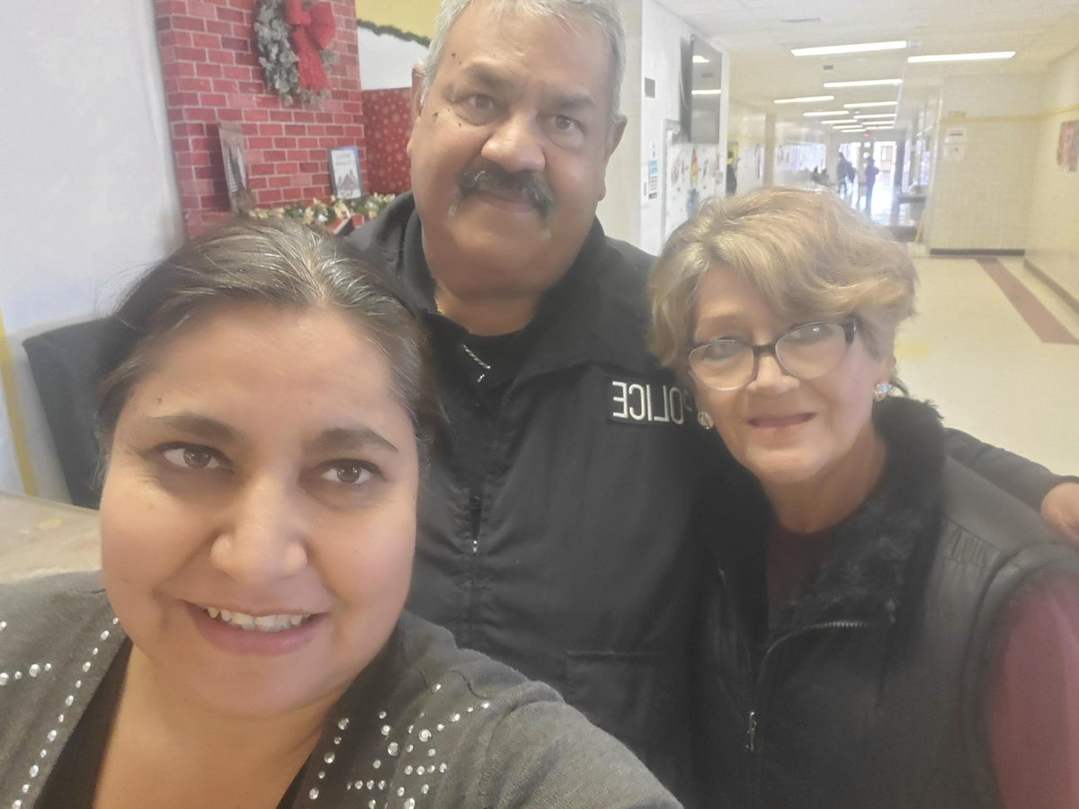 Sandy Lopez tweet media